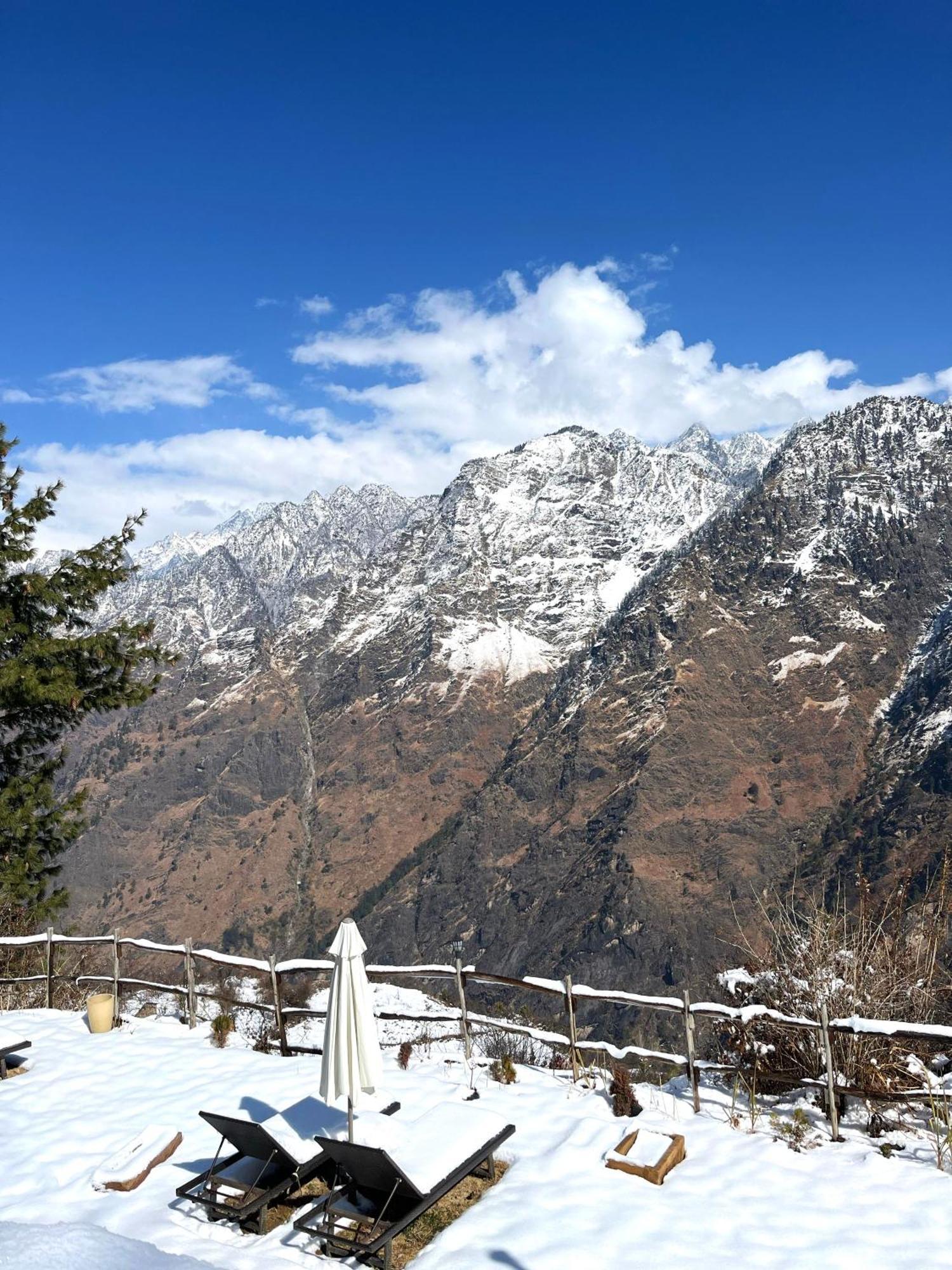 Faraway Cottages, Auli Joshīmath Εξωτερικό φωτογραφία